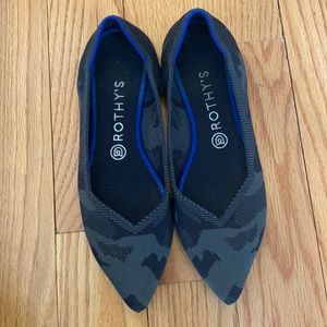 Rothy’s Grey Camo Point